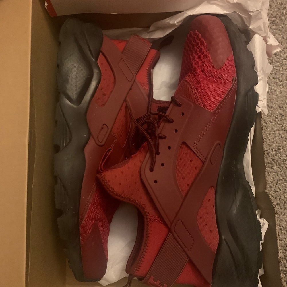 Nike huarache run ultra size 13 men red